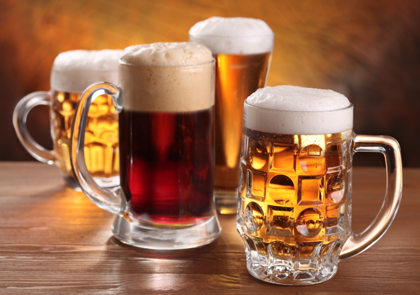 Platan Alkoholfri Classic og Pilsner fustage og flaske. iStock 000014979421 Small Alkoholfri øl på fustage